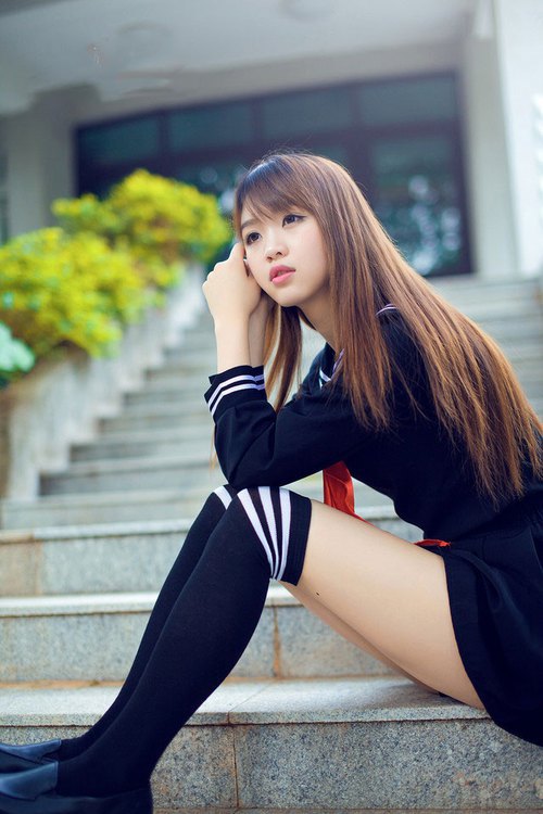 爱游戏官方-跳水高台项目奥地利完成高难组合，奥地利跳水运动员